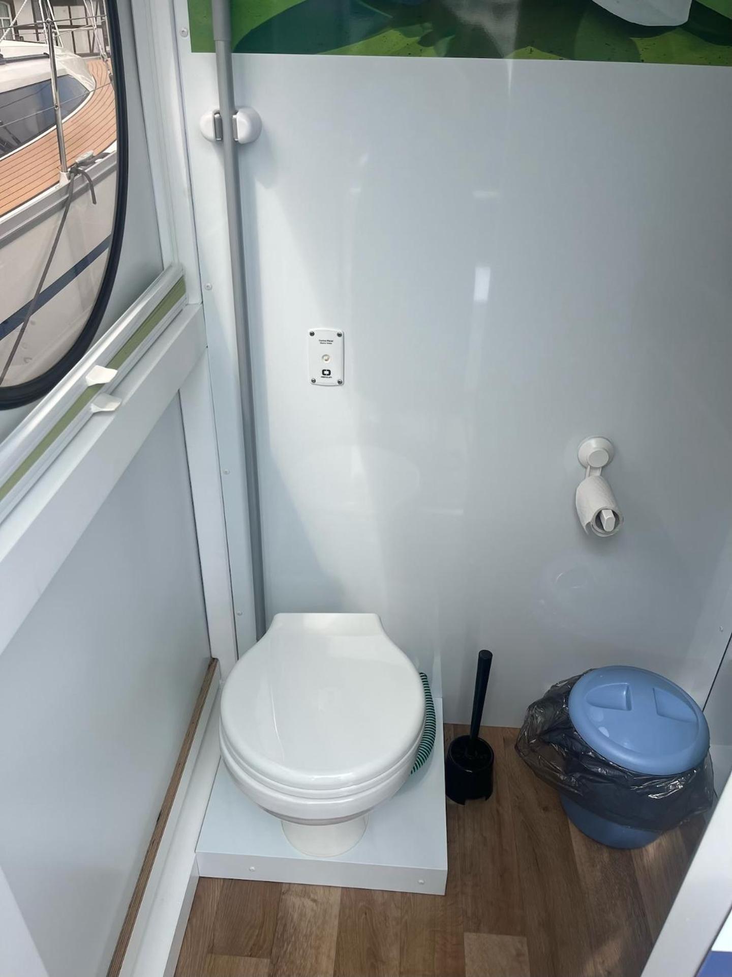 Wohlfuehlboot Hausboot - Festlieger Im Hafen Bad Saarow - Wc An Bord, Dusche An Land Hotel Екстериор снимка
