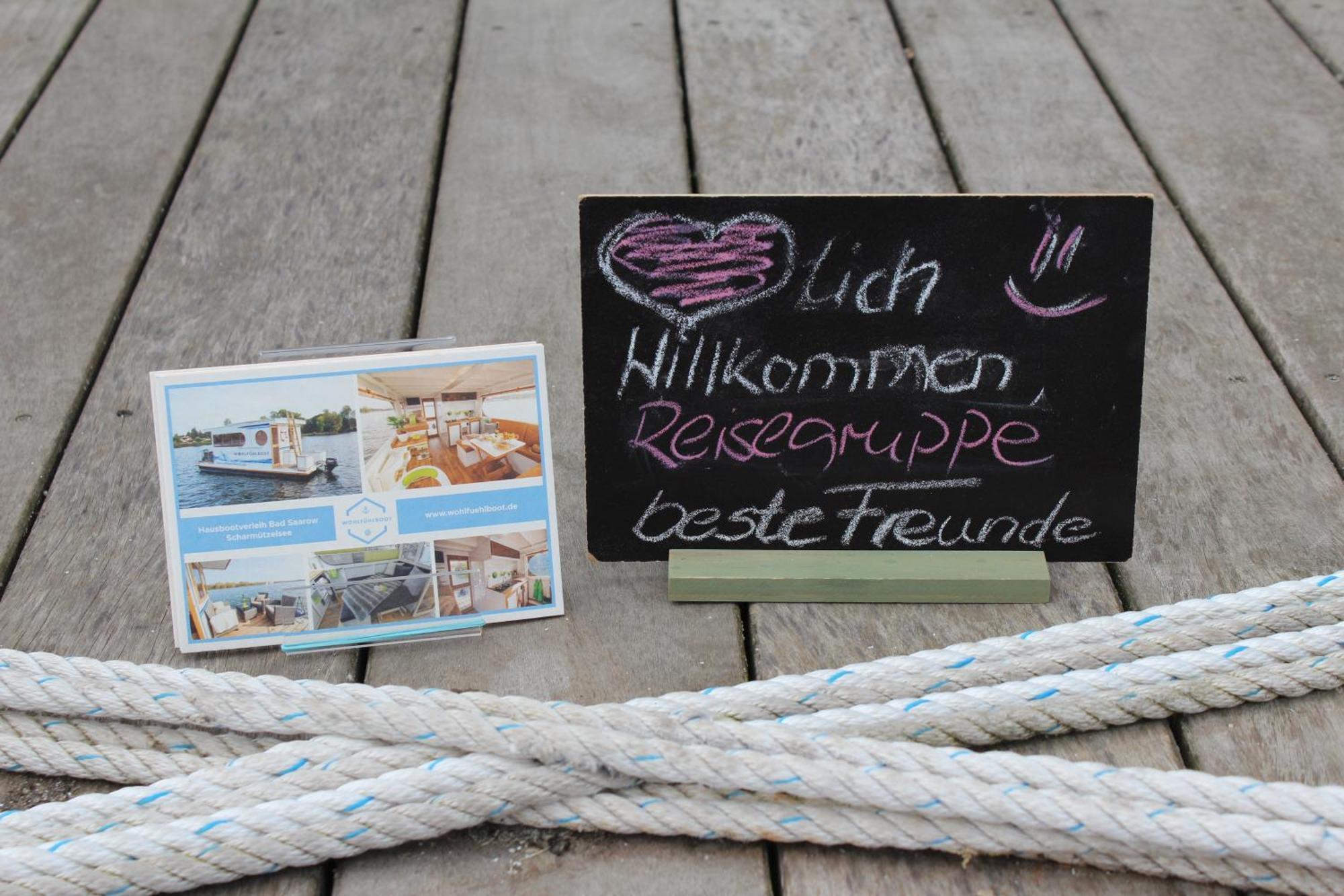 Wohlfuehlboot Hausboot - Festlieger Im Hafen Bad Saarow - Wc An Bord, Dusche An Land Hotel Екстериор снимка